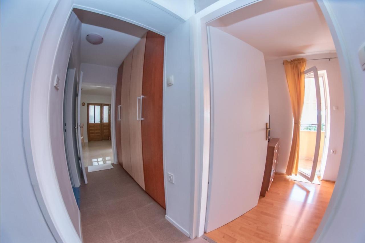 Apartman Sous Les Rochers Grizane-Belgrad Ngoại thất bức ảnh