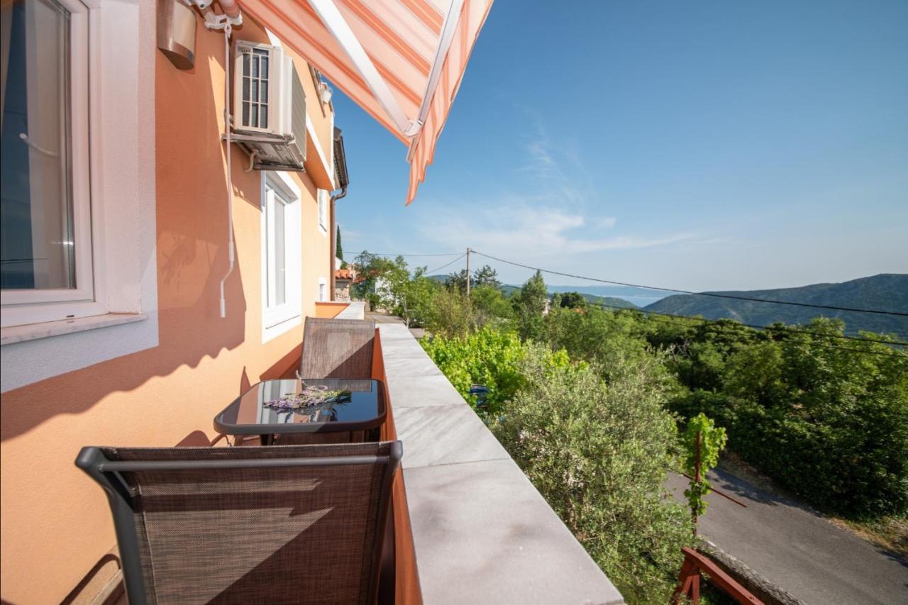 Apartman Sous Les Rochers Grizane-Belgrad Ngoại thất bức ảnh