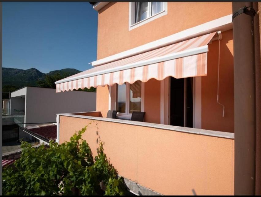 Apartman Sous Les Rochers Grizane-Belgrad Ngoại thất bức ảnh